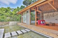 B&B Nago - KAWASEMINOSU (MUKAKA VILLA) - Bed and Breakfast Nago