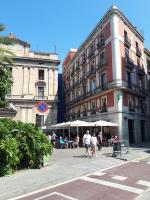 Beautiful Apartment on Las Ramblas with Port views - Ferienwohnung Barcelona