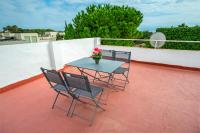 Hostal Patio de La Luna - Bed and Breakfast