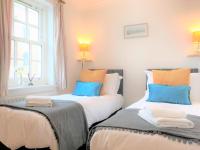 B&B Worthing - Seaside Cottage with Parking - Bed and Breakfast Worthing