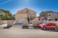 Apartments Ankica Blue - Bed and Breakfast Peroj