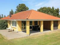 B&B Hals - 9 person holiday home in Hals - Bed and Breakfast Hals