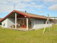 B&B Harboøre - 8 person holiday home in Harbo re - Bed and Breakfast Harboøre