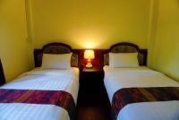 Standard Twin Room with Garden View