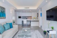 Marbella Beach Sea views City Center Apartment - B&B Marbella