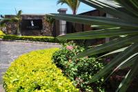 Villa Athena at Grand Baie with private pool - B&B Grand Baie