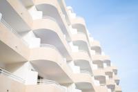 Adults Only Sunny Quiet Apartment with Aircon in Center of Las Americas - Chambres d'hôtes Playa de las Américas