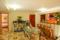 Doppel-/Zweibettzimmer mit eigenem Bad