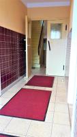 Private apartments with direct subway entrance - Ferienwohnung Fürth