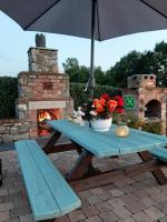 Large One Bedroom Suite (2 Adults)