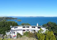 Waiheke Island Vineyard Holiday Houses - B&B Surfdale