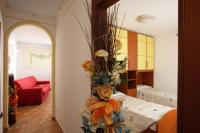 Apartment with Lake View