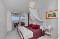 Apartment with Sea View (4+2)