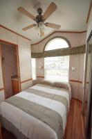 Bethpage Two-Bedroom Cottage 4 - B&B Urbanna