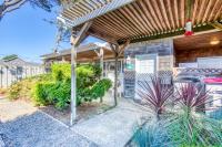 Sandals Inn | Oceanside Cabana - B&B