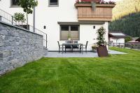 Berg' & Bluamen Appartements Stubai - Chambres d'hôtes Neustift im Stubaital