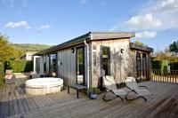 Diamond Lodge - Pets Allowed - Hot Tub - Free WiFi & Parking - B&B Cheddar