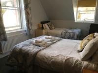 Family Room with Mountain View - Dog Friendly