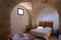 Deluxe Room (2 Adults + 1 Child)