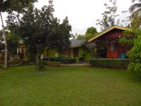 AMBOW Homestay Jungle Trekking & Village Tour - Chambres d'hôtes Bukit Lewang