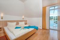 One-Bedroom Apartment with Balcony