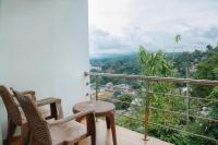 Dreibettzimmer mit Balkon