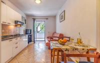 Apartment mit Balkon