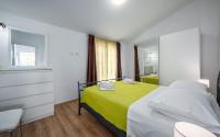 Apartment mit Balkon