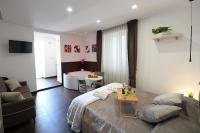 Doppelzimmer mit Whirlpool-Badewanne