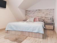 Apartamento de 1 dormitorio con balcón