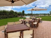 Le Bozze "Il Frantoio" con piscina, Wi-Fi, posto auto - B&B Castagneto Carducci