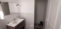 Tweepersoonskamer met een Eigen Externe Badkamer