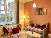 Velvet Nest 5 min walk from train station - B&B Royal Leamington Spa