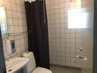 Chambre Double ou Lits Jumeaux avec Salle de Bains