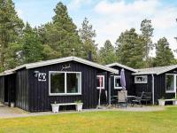 B&B Ho - Three-Bedroom Holiday home in Blåvand 77 - Bed and Breakfast Ho