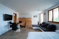 Apartment mit Terrasse
