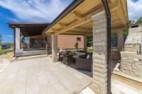 Luxury experience in Villa Lucia with heated pool and Play station 4 - B&B Dignano