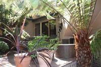 Linden Gardens Rainforest Retreat - Bed and Breakfast Mount Dandenong