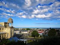 B&B Oamaru - Hello Seaview! 4 BRs House in Central Location! - Bed and Breakfast Oamaru