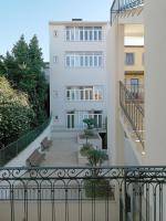 FLH Porto Balcony Apartment - B&B Porto