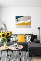 M&R Apartament Airport&Business Premium Komputerowa - underground garage - free WiFi - Netflix - self check-in - 5 min from Chopin Airport - B&B Warsaw