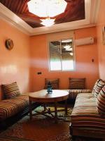 Apartamento con balcón