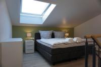 Two-Bedroom Apartment with Shower 