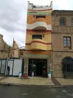 Alojamientos Dezerto Bardenas - Bed and Breakfast Arguedas
