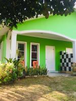 B&B Pantai Cenang - D Berjaya Roomstay - Bed and Breakfast Pantai Cenang