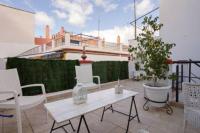 Castilla Triana Courtyard by Valcambre - B&B Siviglia