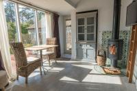 Suite Superior con cama extragrande y vistas al jardín 