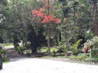 Mapleton Peaceful Provence BnB - B&B