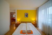 Deluxe Two-Bedroom Apartment