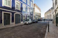 FLH Chiado Sunny Apartment - B&B Lisboa